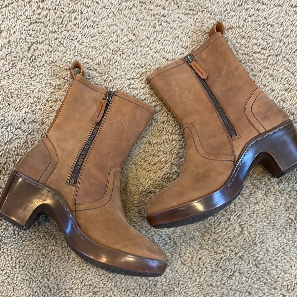 Women's Brown Leather Mid-Calf Heeled Boots 9.5 - Picture 3 of 8